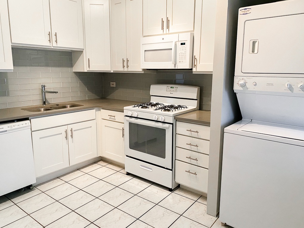 2056 W. Division St. 2056 W. Division St., Chicago, IL 60622 West Town - Leasing by Cross Street